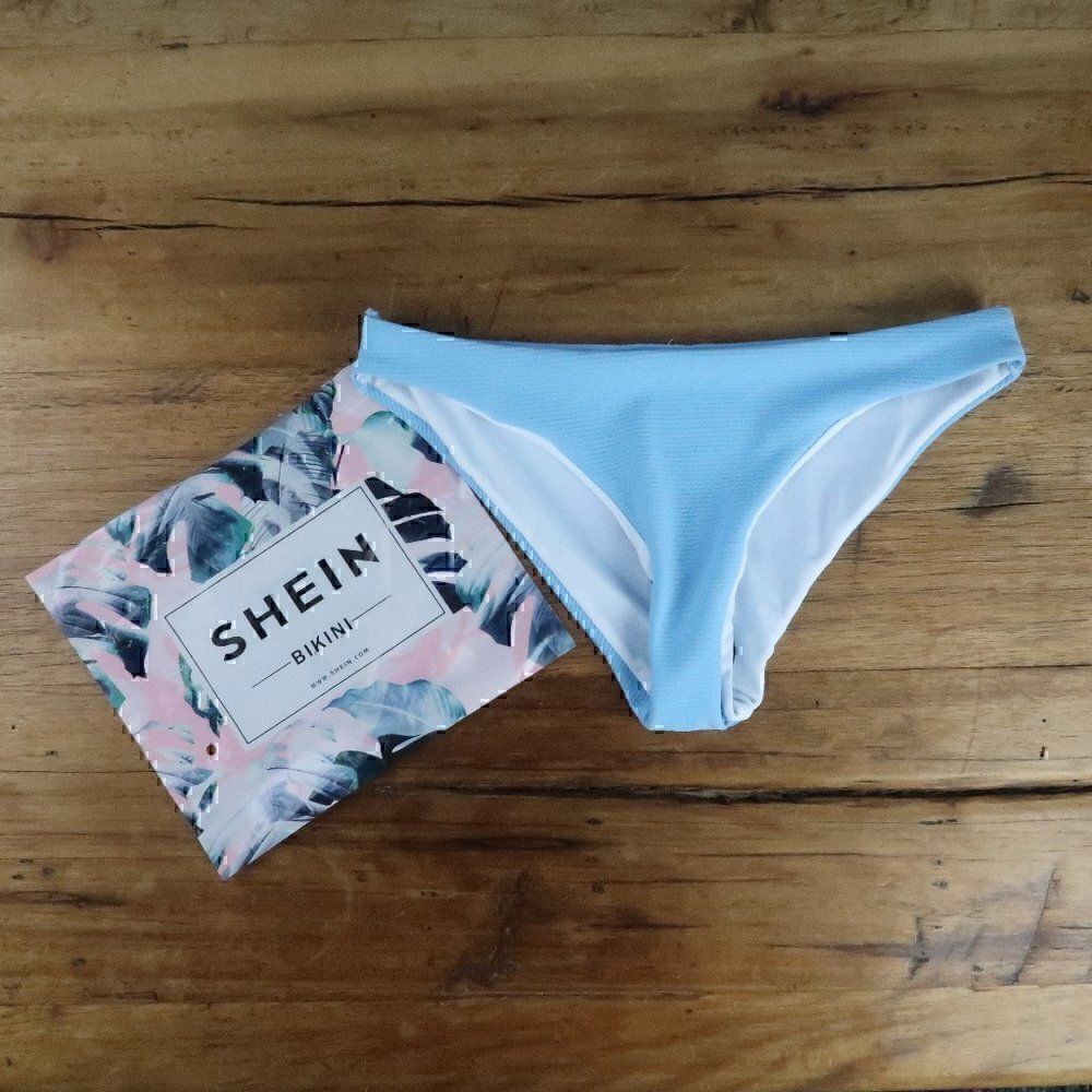 SHEIN LIGHT BLUE RIBBED LOW RISE BIKINI SWIM BOTTOMS WOMENS SIZE LARGE NEW